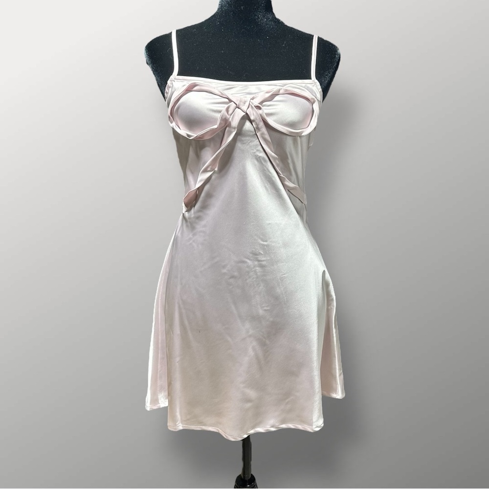Forever 21 Blush Bow Mini Dress NWT Juniors Adjustable Straps Homecoming